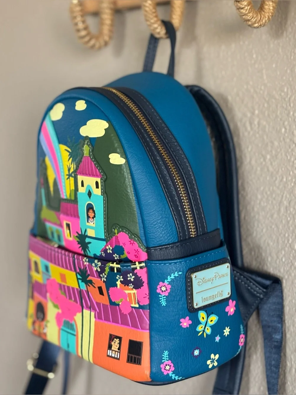 DISNEY/Parks ENCANTO Loungefly WMN/GRLS Mini Backpack Handbag -